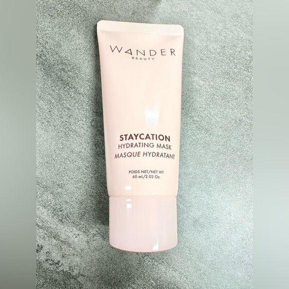 Brand New Wander Beauty Staycation Hydrating Mask - Picture 3 of 4